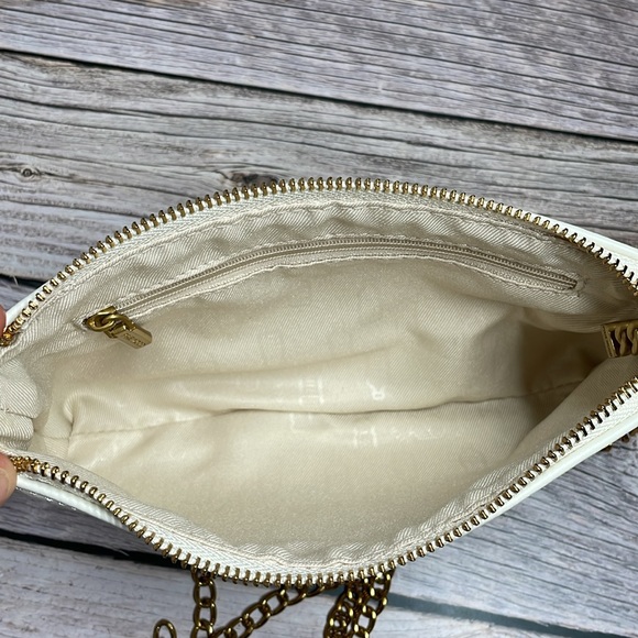 Pixie Mood Francine Chain Crossbody Bag - Picture 7 of 11